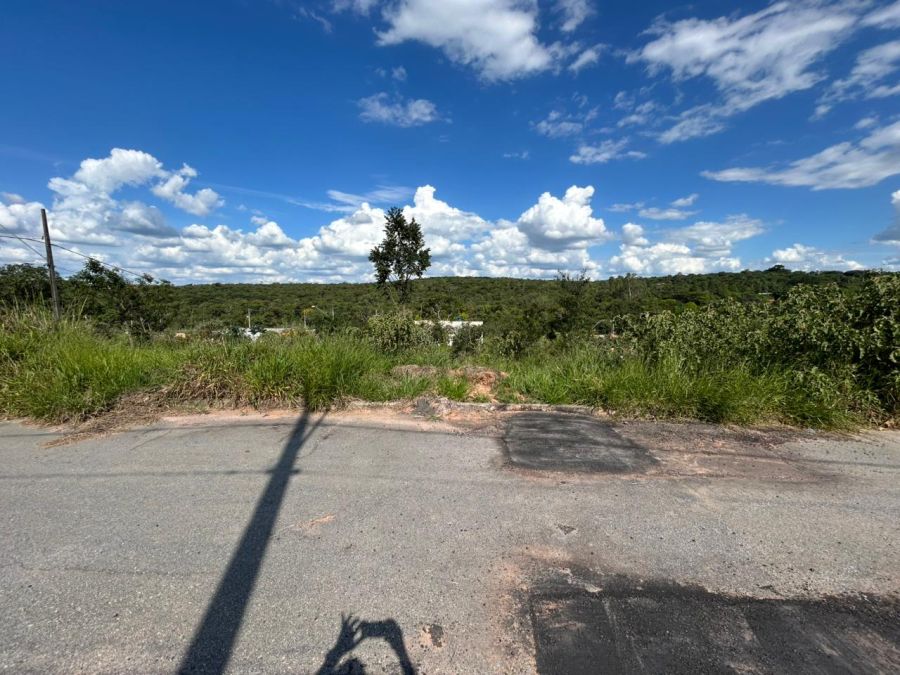 Lote - Venda - Lagoa Park - Divin�polis - MG